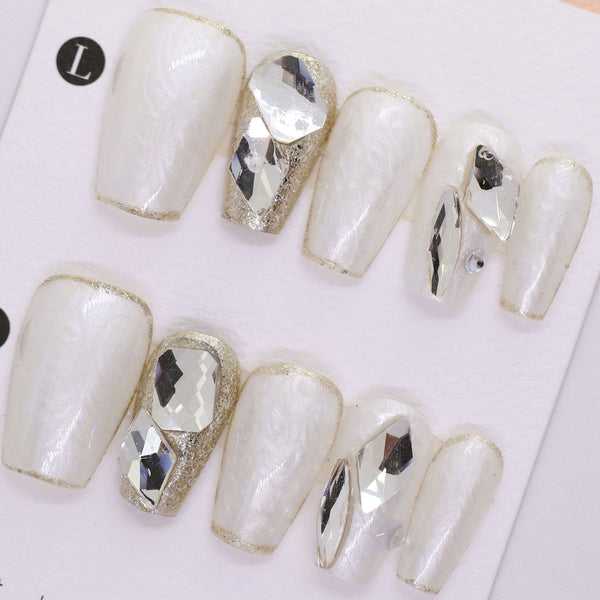 W1107 - White and Silver Handmade Press-on Nails